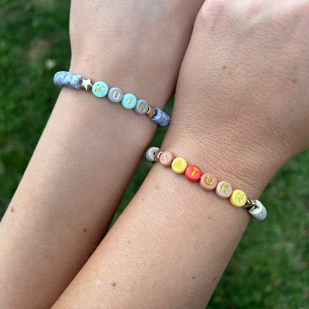 Taylor Swift ‘I love you to the Moon & to Saturn’ friendship bracelets- 2 pack